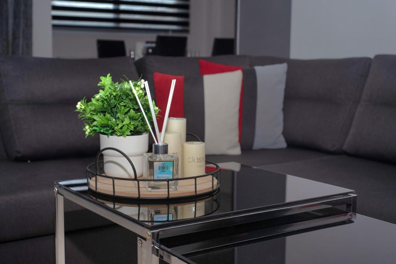 Mistral Luxury Living Aparthotel Néa Péramos Εξωτερικό φωτογραφία