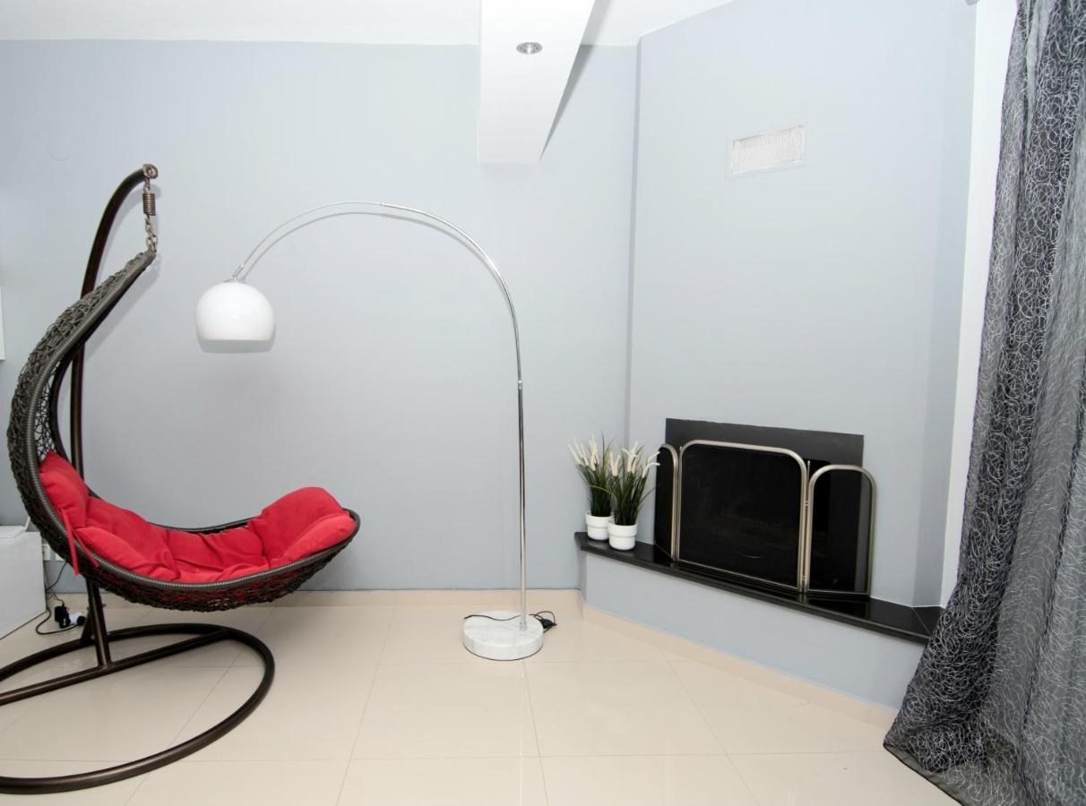 Mistral Luxury Living Aparthotel Néa Péramos Εξωτερικό φωτογραφία